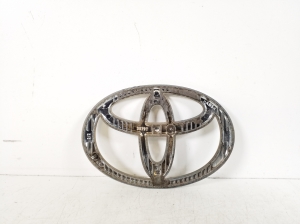 TOYOTA Avensis T25 (2003–2008) Emblem 75431-05050 - 2