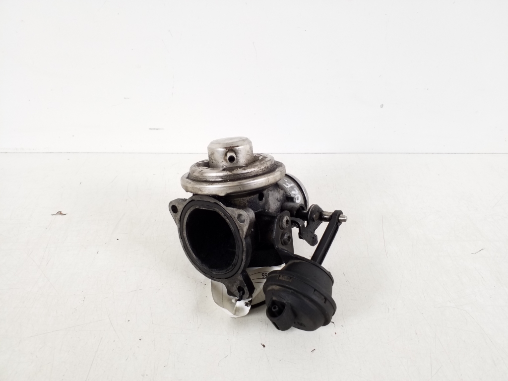 VOLKSWAGEN Golf 4 generation (1997-2006) EGR Valve 038129637 21608292