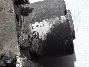 Volkswagen Caddy III (2004–2015) ABS unit 2K0614117B - 3