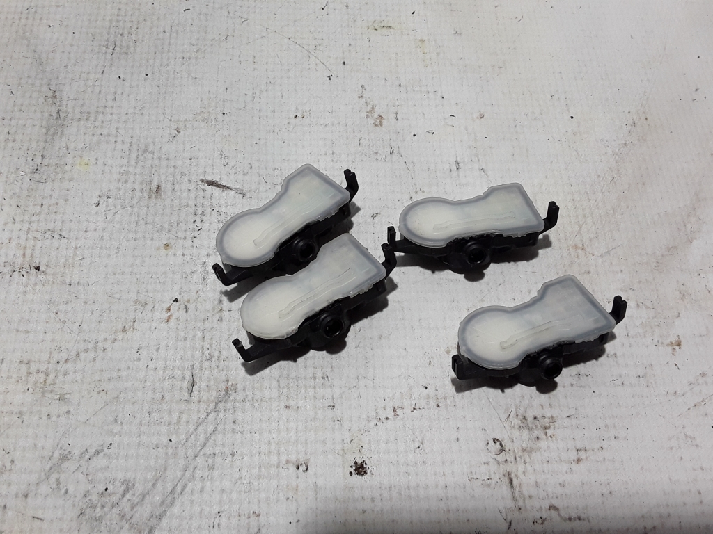 Used RENAULT Megane Tire pressure sensor 407004CB0B