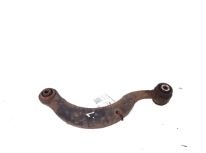 Rear axle link - 48770-12010