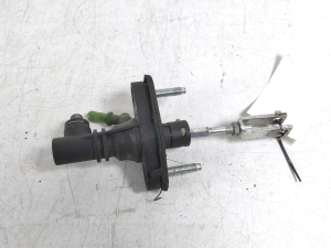   Clutch master cylinder  - 31420-02051 