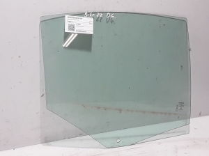  Glass rear side door 