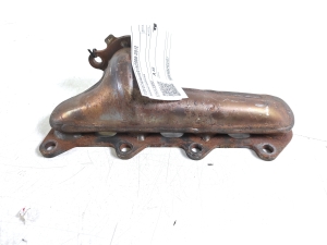   Exhaust manifold 