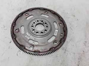   Clutch flywheel 