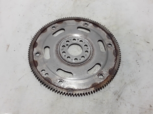  Clutch flywheel 