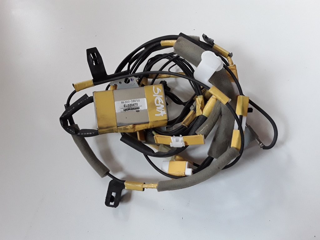 TOYOTA Sienna (2010–2021) Antenna amplifier 8630008050 TOYOTA Sienna (2010–2021) Antenna amplifier 8630008050