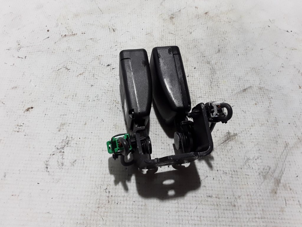 Used VOLVO S60 Rear seat belt buckle 31462760