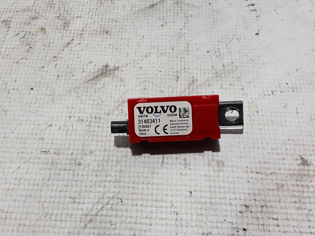 VOLVO S60 3 generation (2018-2023) Amplificateur d'antenne du couvercle de coffre 31483411 21009061