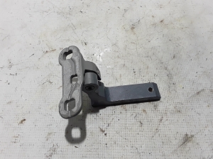  Rear side door hinge lower 