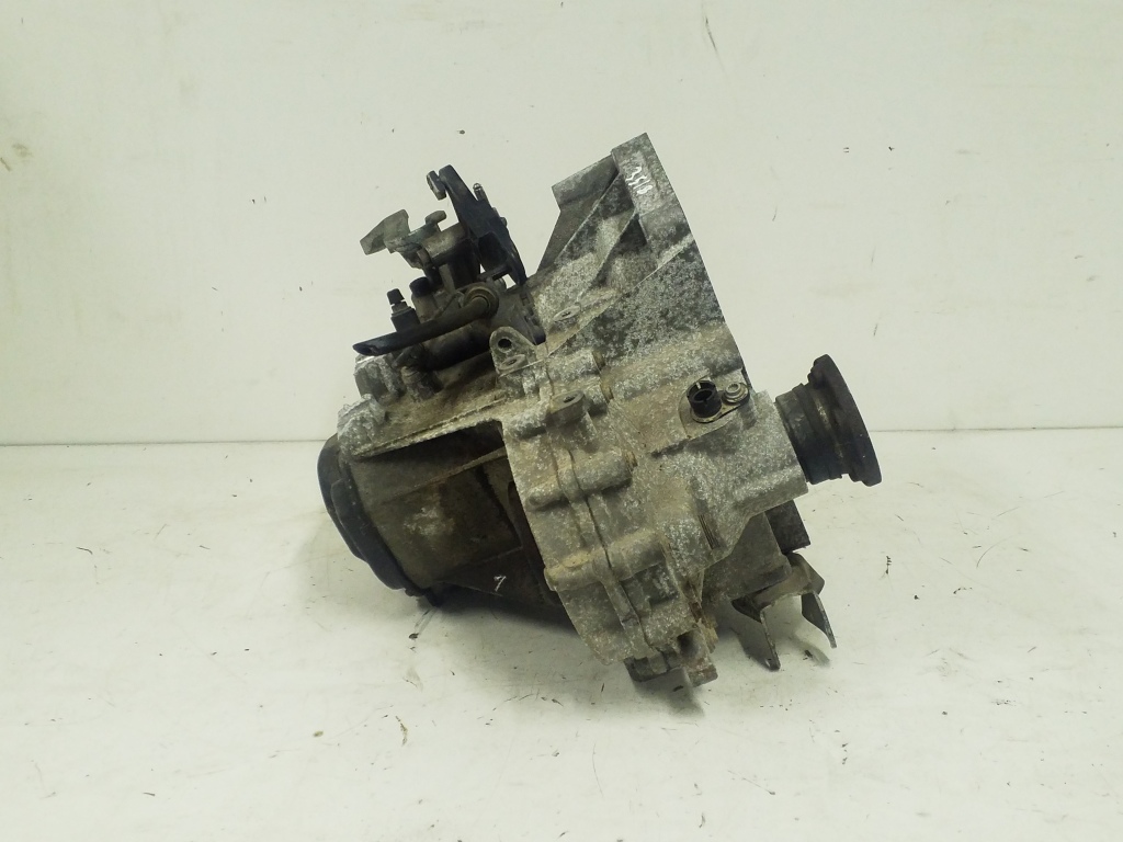 SKODA Fabia 5J (2007-2014) Gearbox 02T301103AB 24964167