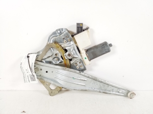 TOYOTA Avensis T25 (2003–2008) Aizmugurējo durvju logu pacēlājs 69830-05100 - 3