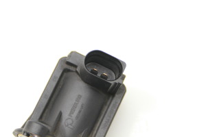 Volkswagen Golf VII (2012–2026) Solenoīds 06H145710C - 4