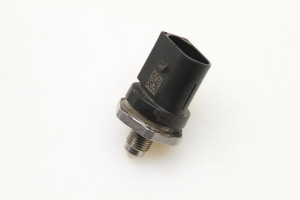   High pressure fuel line sensor 