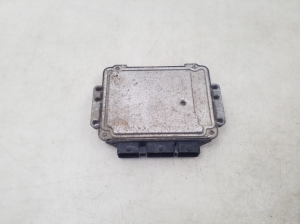 Opel Movano A (1998–2010) Motorsteuergerät 8200311550 - 2