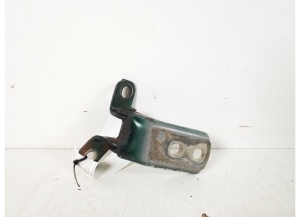 TOYOTA Yaris (1999–2005) Front door top hinge 68710-52010 - 2