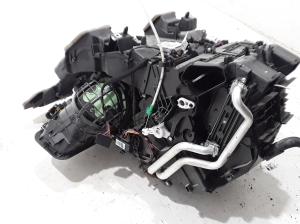 Opel Vivaro B (2014–2019) Salongi soojendus ja selle osad 272700324R - 3