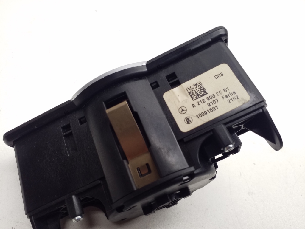 MERCEDES-BENZ C-Class W204/S204/C204 (2004-2015) Headlight Switch Control Unit A2129050551 21864491