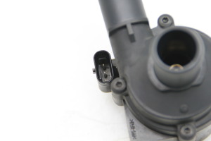 AUDI A6 C7 (2011–2018) Auxiliary water pump 06H121601P - 2
