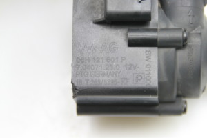 AUDI A6 C7 (2011–2018) Auxiliary water pump 06H121601P - 3