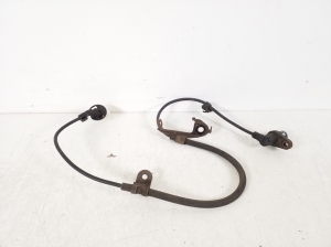 TOYOTA Yaris Verso (1999–2006) ABS-Sensor vorne 89543-52010 - 2