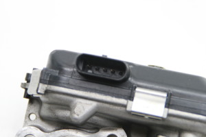 AUDI A4 B9 (2015–2026) Ventil Abgasrückführung 059131477H - 4