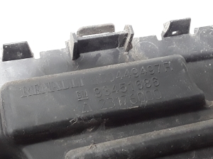 Opel Vivaro B (2014–2019) Tagakaitseraua kinnitus 850449497R - 2