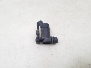 VOLVO V50 (2004–2012) Front windshield washer pump 1S7117K624FE - 6
