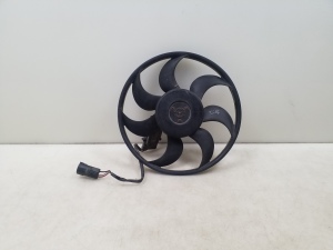   Cooling fan motor 