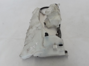 VOLVO C70 II (2006–2013) Scheibenwaschbehälter vorne 30657122 - 3