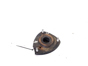 TOYOTA Yaris Verso (1999–2006) Front strut mount with bearing 48609-52031 - 2