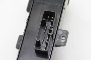 Hyundai ix35 (2009–2015) Heated seat switch 933102Y100 - 4