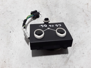  Rear side door control unit 