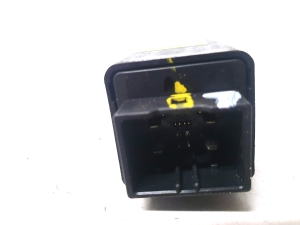 Hyundai i30 (2011–2017) Relay 95240-2W000 - 2