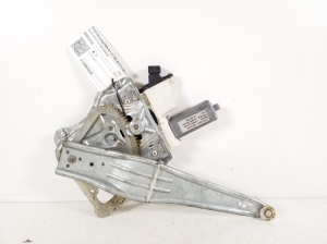 TOYOTA Corolla (2004–2007) Aizmugurējo durvju logu pacēlājs 69830-02120 - 4