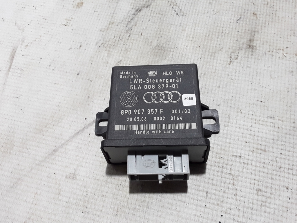 AUDI A6 C6/4F (2004-2011) Headlight Control Unit 5LA008379 21010532