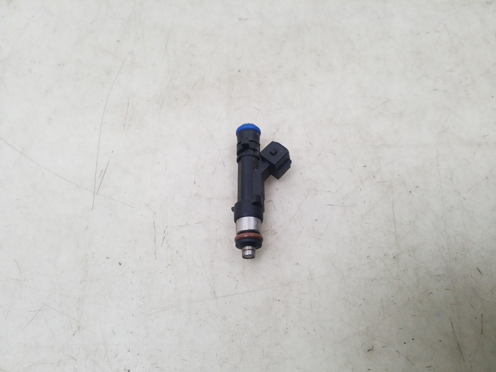 OPEL Astra J (2009-2020) Injector de combustibil 0280158205 24964529