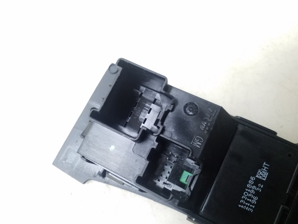 OPEL Astra J (2009-2020) Comutator de control geam ușă  dreapta spate 13301886 24964512