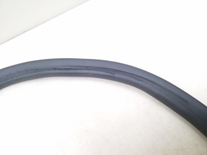  Front door sealing rubber 