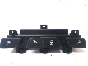 Heated seat switch - 93310-2Y100