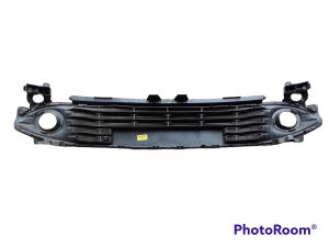 RENAULT Clio IV (2012–2019) Front bumper lower grille 622542958R - 3