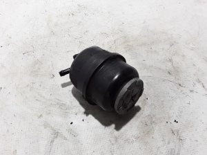   Tank power steering pump 