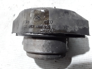 AUDI A6 C6 (2004–2011) Support de boîte de vitesses 4B0399151M - 3