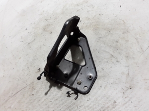 AUDI A6 C6 (2004–2011) Front fender bracket 4F0821136A - 2