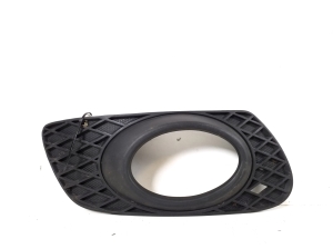   Front bumper fog lamp cover 