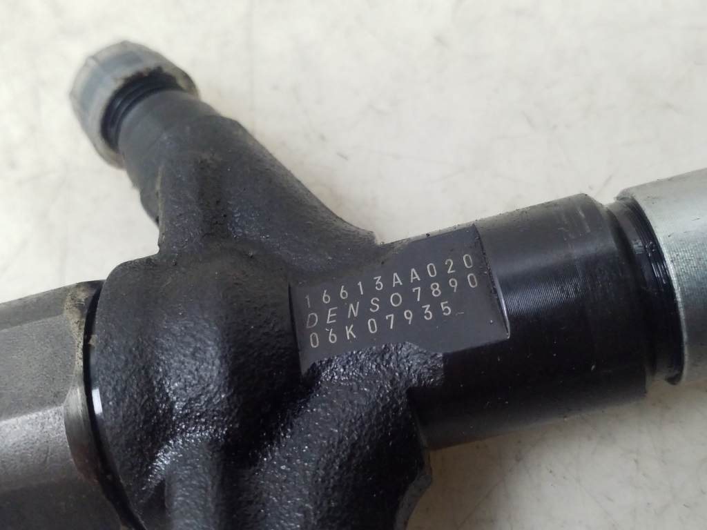 SUBARU Outback 3 generation (2003-2009) Injector de combustibil 16613AA020 24964409