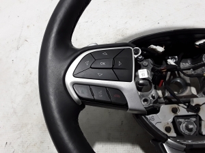  Steering wheel 