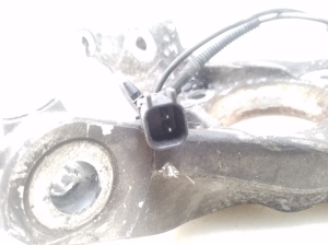  Front hub stump without bearing 