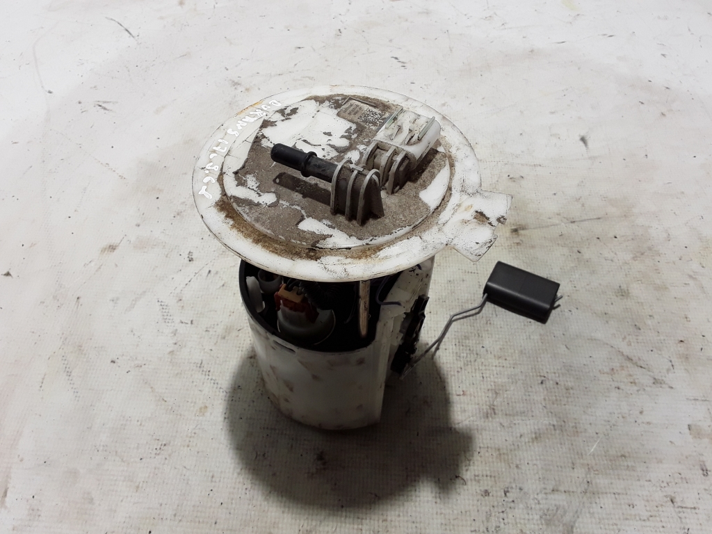Used Dodge Durango Fuel pump in the tank 68250900AA