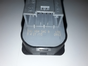 Volkswagen Passat B8 (2014–2023) Mirror control switch 3G0959565B - 2
